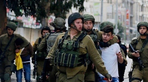 الاحتلال الإسرائيلي يعتقل فلسطينيين (أرشيف)