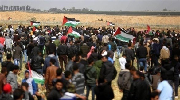 فلسطينيون عند مناطق التماس شرق قطاع غزة (أرشيف)