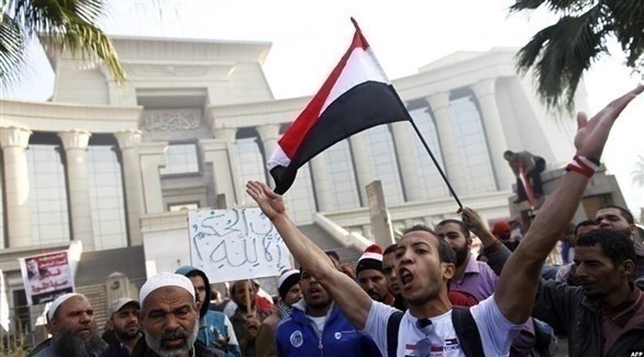 محاصرة الإخوان للمحكمة الدستورية المصرية في عهد مرسي (ارشيفية)