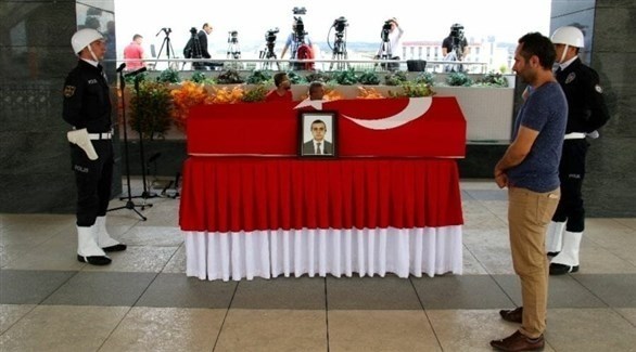 نعش القنصل التركي الذي قتل في أربيل.(أرشيف)