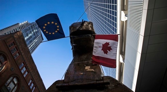علما كندا والاتحاد الأوروبي (أرشيف)