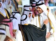 قطر في عام: أخطاء بروتوكولية ومحاولات "متواضعة" لكسر العزلة