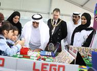 بالصور: نهيان بن مبارك والطلبة في انطلاق "مهرجان أبوظبي للعلوم"