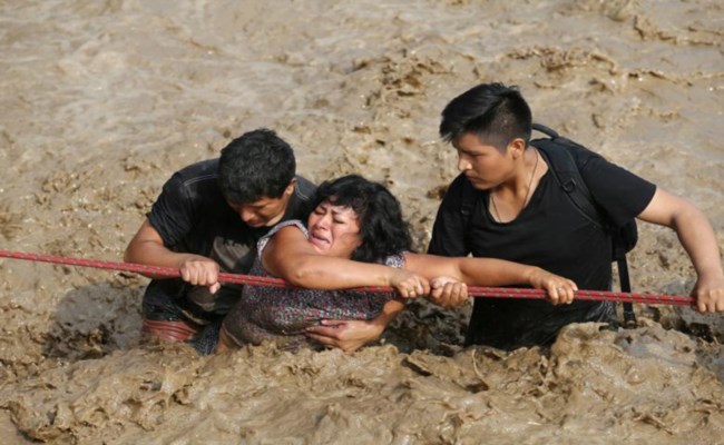 الفيضانات في بيرو