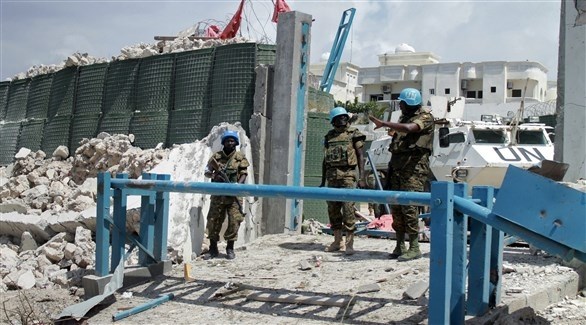 جنود من قوة الأمم المتحدة في محيط مطار مقديشو (أ ف ب)