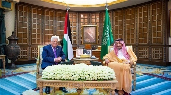 العاهل السعودي الملك سلمان بن عبدالعزيز والرئيس الفلسطيني محمود عباس (واس)
