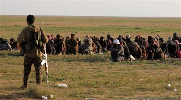 مقاتلون من داعش معتقلون لدى قسد في سوريا (أرشيف)
