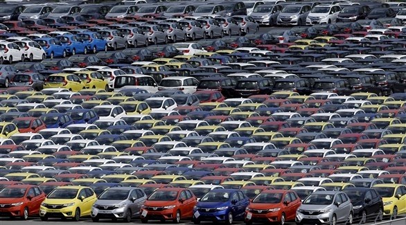 سيارات يابانية تنتظر تصديرها في أحد الموانئ (أرشيف)
