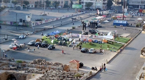 لبنانيون يستعدون للاحتجاج لليوم السادس في بيروت الثلاثاء (توتير)