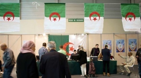 مركز انتخابي في الجزائر (أرشيف)
