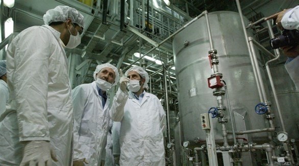 إيرانيون في منشأة نووية (أرشيف)