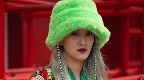 قبعات الفرو الملونة سادت خلال 2019 (هافينغتون بوست)
