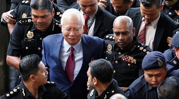رئيس وزراء ماليزيا السابق نجيب عبد الرزاق خلال إحدى جلسات المحاكمة (أرشيف)