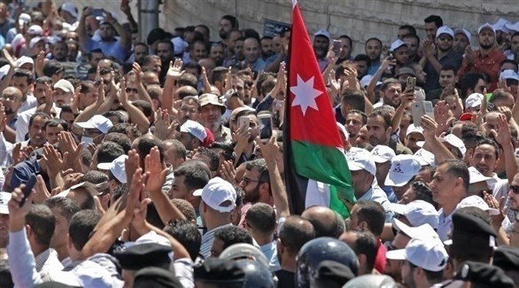 معلمون أردنيون يشاركون في احتجاجات تطالب بزيادة أجورهم (أرشيف)
