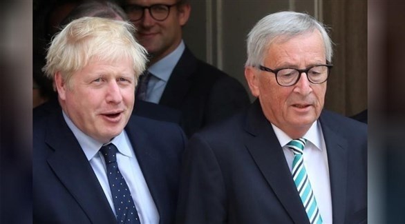رئيس المفوضية الأوروبية يونكر ورئيس الوزراء البريطاني جونسون (أرشيف)
