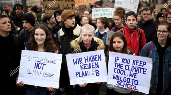 طلاب ألمان يشاركون في تظاهرة لحماية المناخ ببرلين (أرشيف)