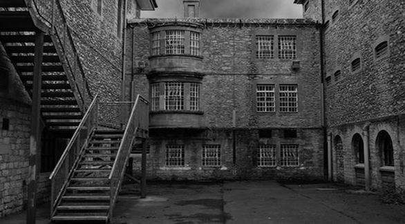 يعتبر سجن شيبتون ماليت، السجن الأكثر رعباً في بريطانيا (ميرور)