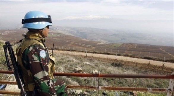 عنصر من قوات الأمم المتحدة على الحدود بين لبنان وإسرائيل (أرشيف)