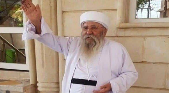 الأب الروحي للطائفة الإيزيدية في العراق والعالم بابا شيخ (أرشيف)