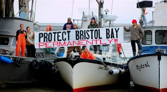 صيادون من السكان المحليين يتظاهرون ضد مشروع المنجم في خليج بريستول بألاسكا (أرشيف)