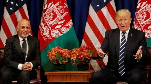 الرئيس الأمريكي دونالد ترامب ونظيره الأفغاني أشرف غني (أرشيف)