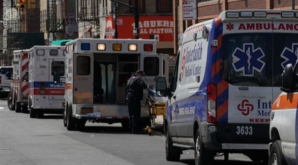 سيارات إسعاف في أمريكا أكثر الدول تضرراً بكورونا (أرشيف)