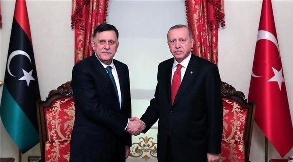الرئيس التركي رجب طيب أردوغان رئيس حكومة الوفاق الليبية فايز السراج (أرشيف)