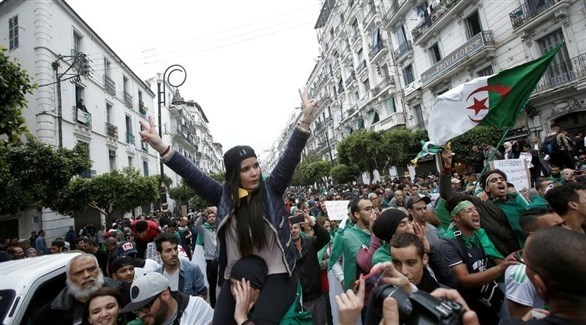 آلاف المتظاهرين في الجزائر (أرشيف)