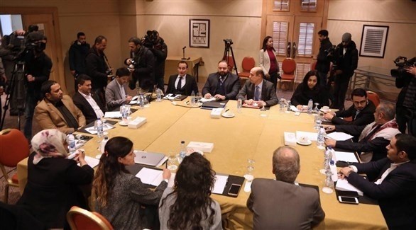 اجتماع سابق بين وفدي الحكومة الشرعية والميليشيات الحوثية (أرشيف)