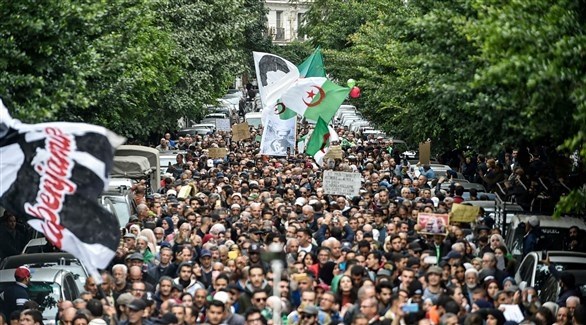 متظاهرون في الجزائر (أرشيف)