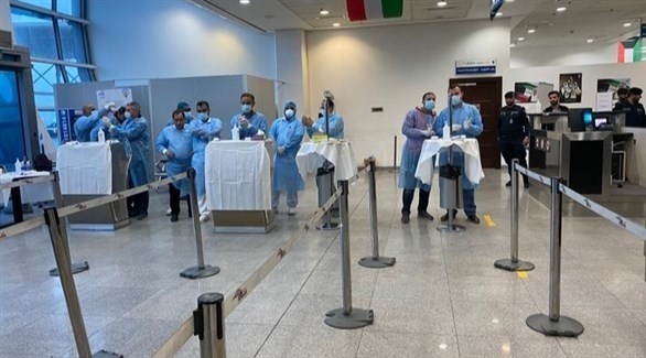 فرق طبية تستعد لفحص الكويتيين القادمين من إيران من فيروس كورونا (تويتر)