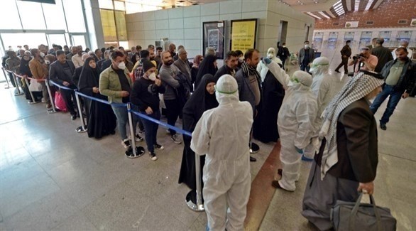 فحص مسافرين قادمين من العراق في مطار الملكة علياء بعمان (أرشيف)