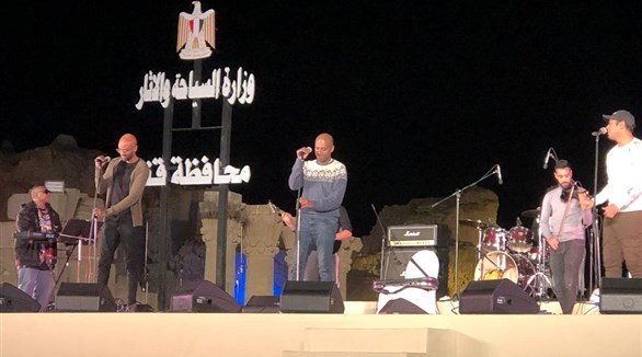مدحت صالح وبلاك تيما يفتتحان مهرجان دندرة للموسيقي والغناء (المصدر)