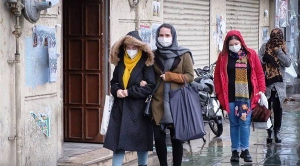 مظاهر ارتداء الكمامات تنتشر في شوارع إيران (أرشيف)