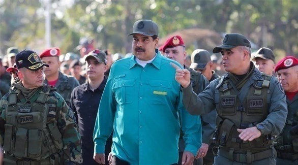 الرئيس الفنزويلي نيكولاس مادورو خلال استعراض عسكري (أرشيف)