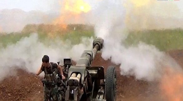مدفعية الجيش السوري تقصف ريف إدلب (أرشيف)
