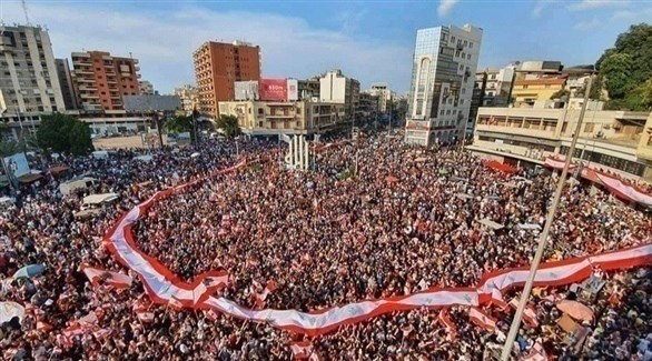 ساحة النور في أولى أيام تظاهرات لبنان ينتفض (أرشيف)