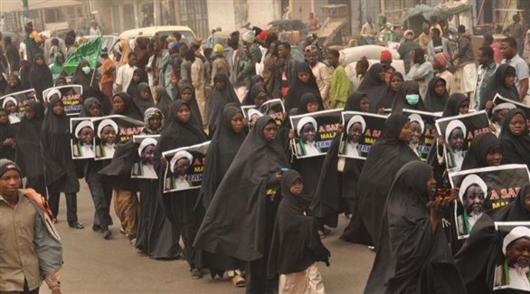 موالون لإيران في أفريقيا يُسيرون مسيرة نسائية (أرشيف)