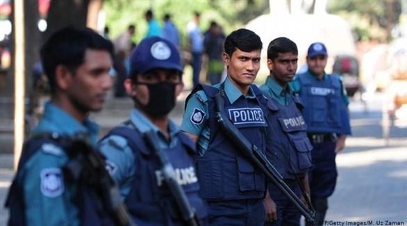 عناصر من الشرطة في بنغلادش (أرشيف / غيتي)