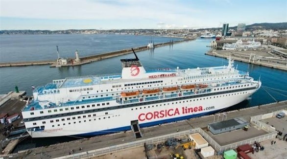 سفينة كورسيكا لينيا في ميناء العاصمة الجزائرية (وكالة الأنباء الجزائرية)
