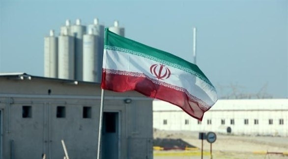 العلم الإيراني في منشأة نووية (أرشيف)