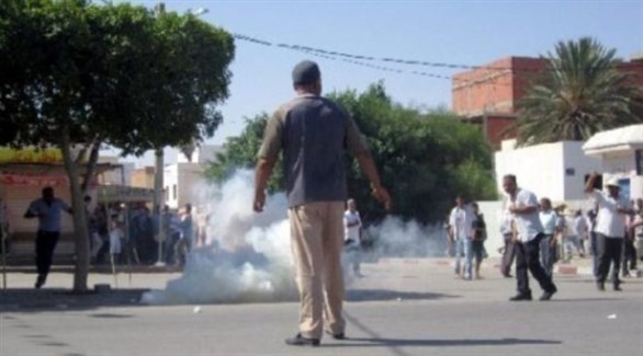اشتباكات بين محتجين والمن التونسي (أرشيف)