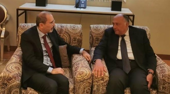  وزير الخارجية المصري سامح شكري مع نظيره الأردني أيمن الصفدي (أرشيف)
