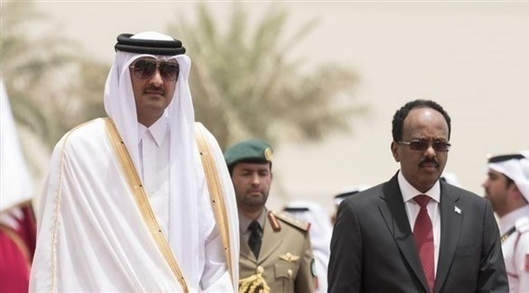الرئيس الصومالي محمد عبد الله فارماجو وأمير قطر الشيخ تميم بن حمد (أرشيف)