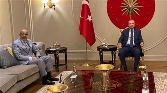 الرئيس التركي رجب طيب أردوغان مستقبلاً محافظ مصرف ليبيا المركزي الصديق الكبير (بوابة أفريقيا) 