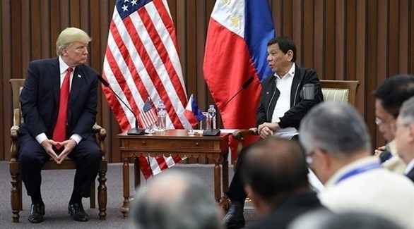 الرئيسان الفلبيني رودريغو دوتيرتي والأمريكي دونالد ترامب (أرشيف)