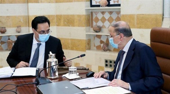 الرئيس اللبناني ميشال عون ورئيس الحكومة حسان دياب (أرشيف)