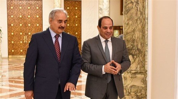 الرئيس المصري عبدالفتاح السيسي وقائد الجيش الليبي خليفة حفتر (تويتر)
