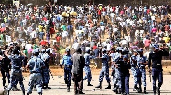 مواجهات بين عناصر من الشرطة الإثيوبية ومحتجين (أرشيف)