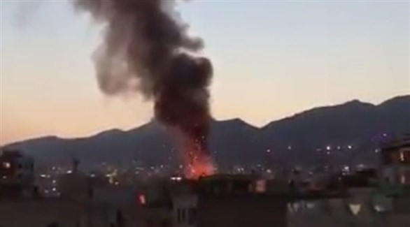 دخان يتصاعد من موقع تعرض لانفجار في إيران (أرشيف)